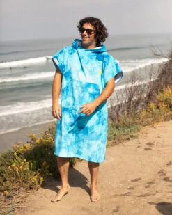 LEUS CHRIS BENCHETLER PONCHO - LARGE (EX) -Ocean Outfit Shop 3V3A0400 732 b7494e66 1e7b 42ef 990b 01bb59bb6cff 73671.1691177218