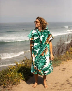 LEUS JUNGLE FEVER PONCHO -Ocean Outfit Shop 3V3A0932 1264 31027.1673632353