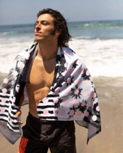 LEUS PARKER COFFIN TOWEL -Ocean Outfit Shop 3V3A2629 2961 74189.1673632356