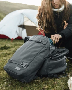 DB BOARD BAGS ESSENTIAL BACKPACK 17L GNEISS (EX) -Ocean Outfit Shop Varldsvan17LBackpack DSB 7ab0edc6 6d9c 46ae ad69 9ab469b96f2f 63407.1695564545