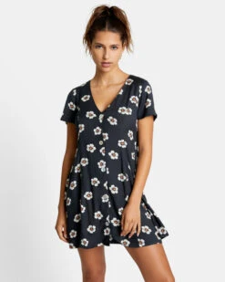 RVCA UNDERSTATED DRESS(EX) -Ocean Outfit Shop avjwd00206 rvca2Cw ptk frt1 14819.1694015952