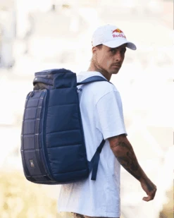 DB BOARD BAGS HUGGER BACKPACK 25L DEEP SEA BLUE (EX) -Ocean Outfit Shop deepseabluetest a314593b 6392 42d8 8f3e 70be7d54be05 05572.1695414139