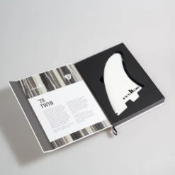 FCS II LIMITED EDITION MARK RICHARDS BOX SET (FMRX-LTD1-XL-SS-R) -Ocean Outfit Shop f076f5feeb3fb1abbc43c034da5c94ef3f686d54 3779x3779 76089.1684881602