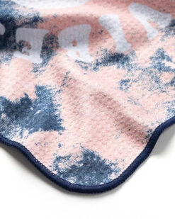 LEUS POSITIVE VIBES GOLF ECO TOWEL -Ocean Outfit Shop leus caddytowel positive vibes2 05674.1673632306