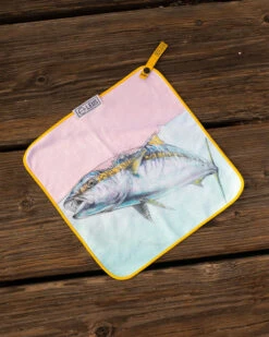 LEUS AMADEO BACHAR YELLOWTAIL FISHING ECO TOWEL 15 LEUS AMADEO BACHAR YELLOWTAIL FISHING ECO TOWEL -Ocean Outfit Shop leus fishingtowel abachar yellowtail5 41313.1673632287