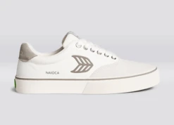 CARIUMA NAIOCA PRO VINTAGE WHITE WOMEN'S SHOE -Ocean Outfit Shop naioca skate off white vintage grey logo sneaker.slideshow1 00b59bdd aad5 44c9 acdb 340197d6a39b 73080.1674596497