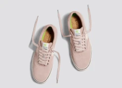 CARIUMA NAIOCA ROSE SUEDE WOMEN'S SHOE -Ocean Outfit Shop naioca skate rose ivory logo sneaker.slideshow5 60f00abe 336d 4b79 b5e6 83cb52d84dd2 69199.1674596523
