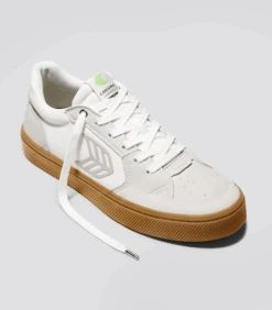 CARIUMA VALLELY SKATE GUM VINTAGE WHITE SHOES(EX) -Ocean Outfit Shop vallely skate off white vintage gum grey cordura suede sneaker.fb feed a58a7d38 3762 43b7 a8bf 5d747d91edcf 41296.1679339313