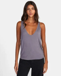 RVCA WOMEN'S MINTED TANK TOP (EX) -Ocean Outfit Shop w9021rmi rvca2Cw sha frt1 26045.1694015557