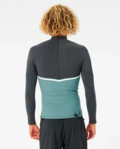 Rip Curl RIPCURL E-BOMB LONG SLEEVE GB JACKET (WVE3CE-8088) -Ocean Outfit Shop wve3ce 8088 3.jpg 96729.1672355234